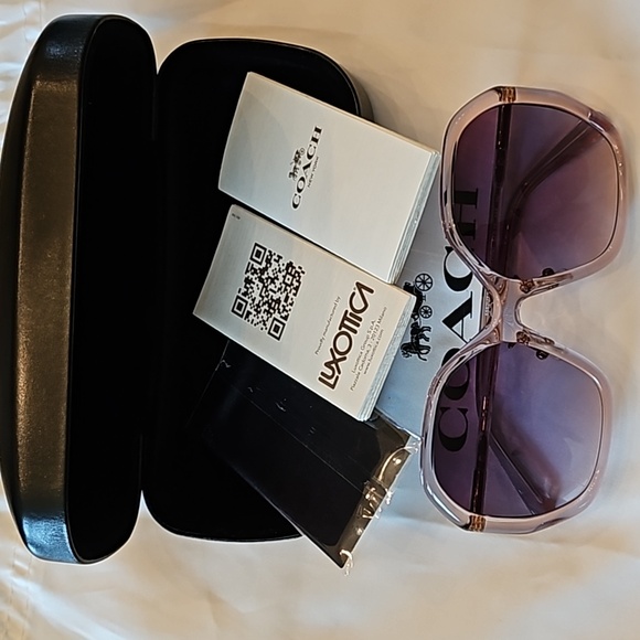 Coach sunglasses, transparent pink frames - Picture 5 of 5